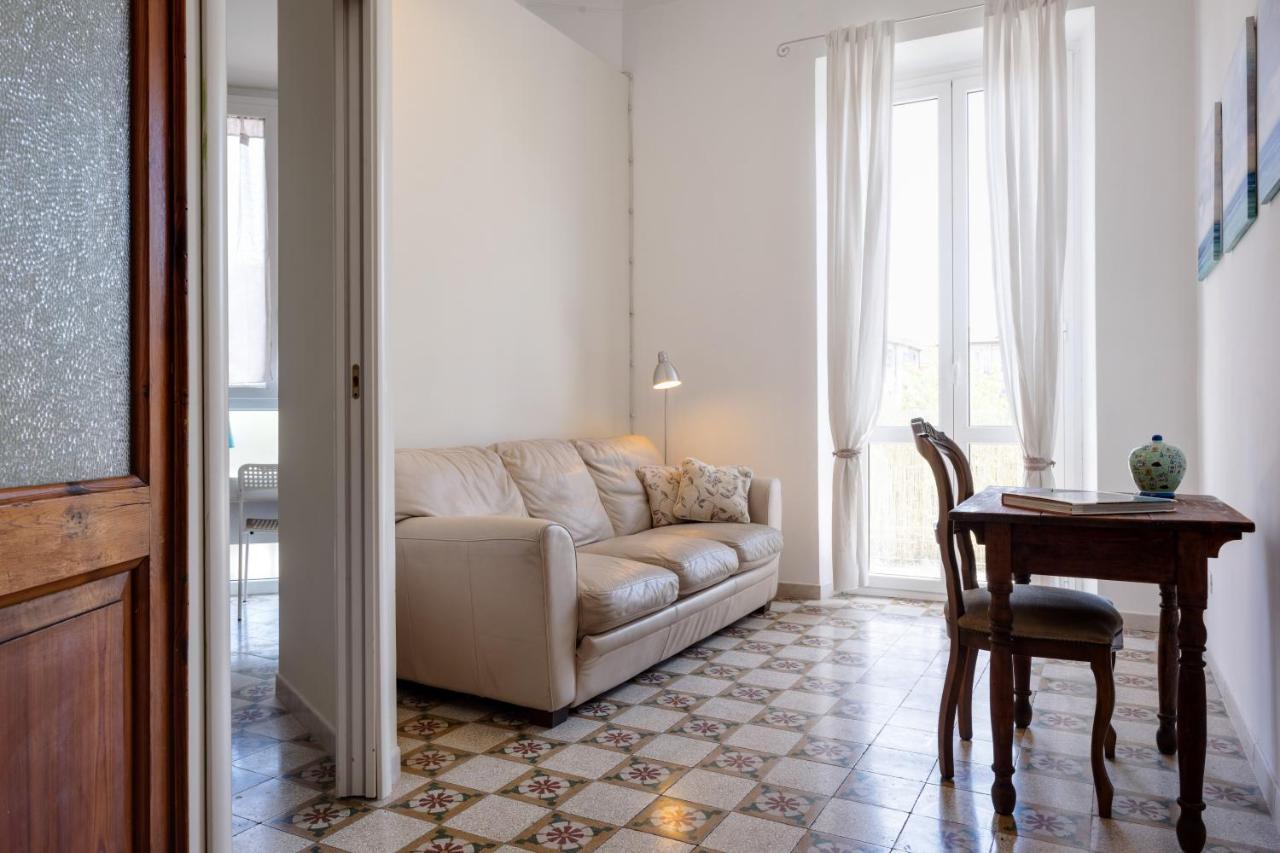 Piazza Concordia Apartment With Balcony La Spezia Luaran gambar