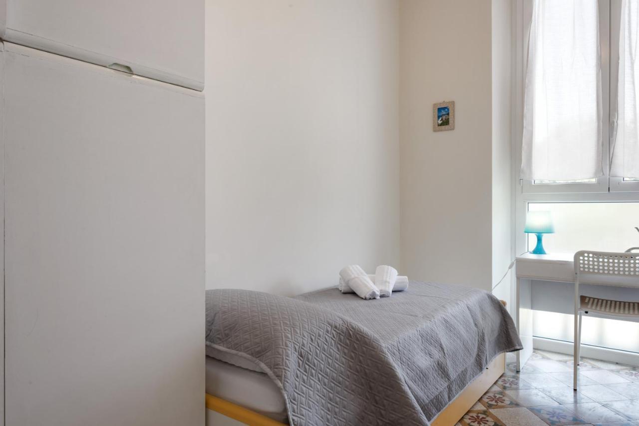 Piazza Concordia Apartment With Balcony La Spezia Luaran gambar
